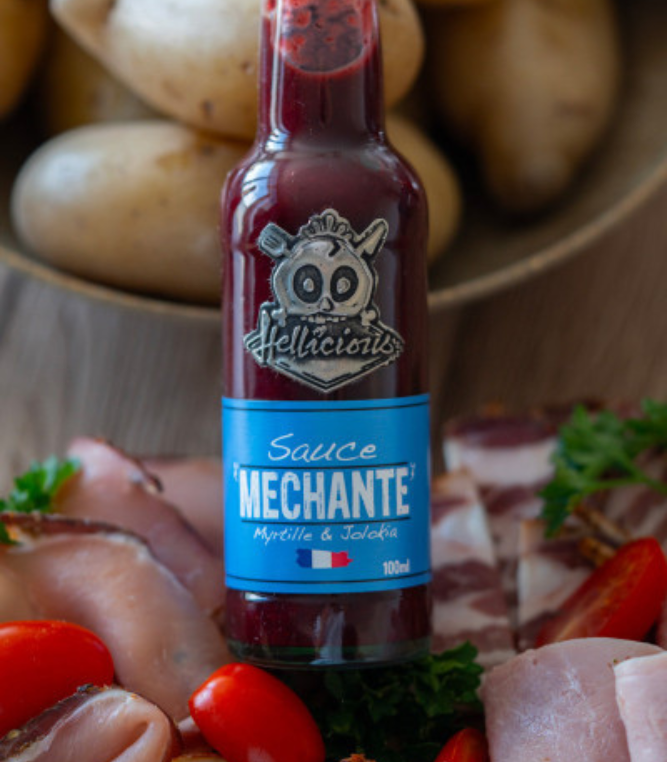 zoom bouteille sauce piquante myrtille