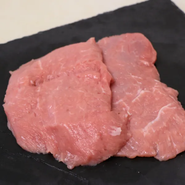 2 escalopes de veau sur ardoise